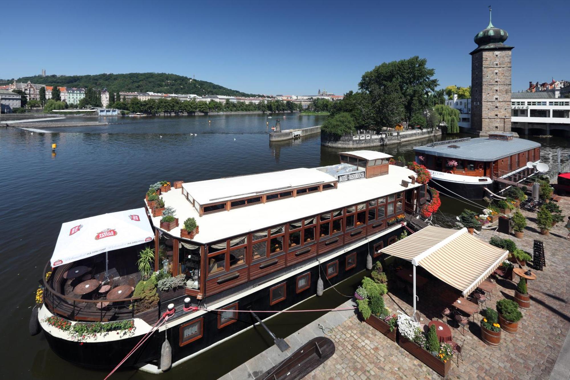 Boat Hotel Matylda Prague Exterior photo